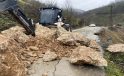 Cumayeri’ndeki Heyelan Bölgesinde Yol Çalışmaları Sürüyor
